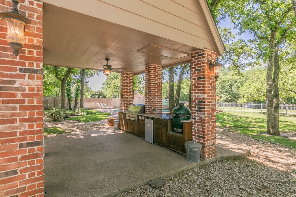 property-img