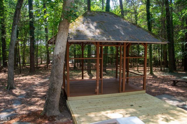 110 Country Road, Chapel Hill, NC 27514