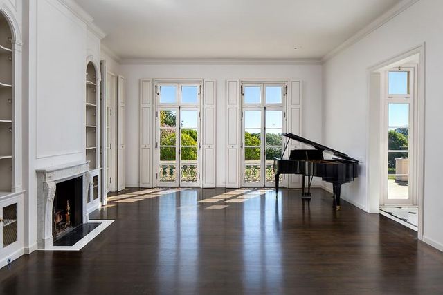 309 Olive Hill Lane, Woodside, CA 94062