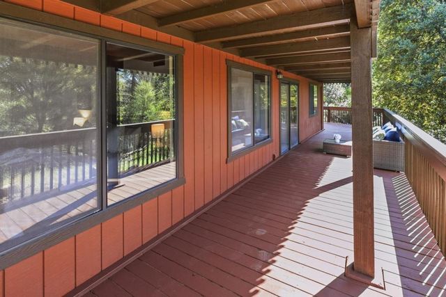 20074 Beatty Ridge Road, Los Gatos, CA 95033