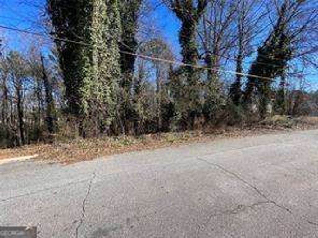 4669 Huntsman Bend, Decatur, GA 30034