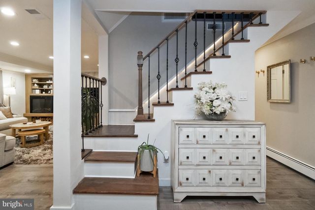 4108 OAKLAND RD, Bethlehem, PA 18020