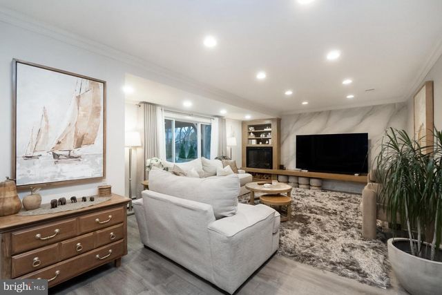 4108 OAKLAND RD, Bethlehem, PA 18020