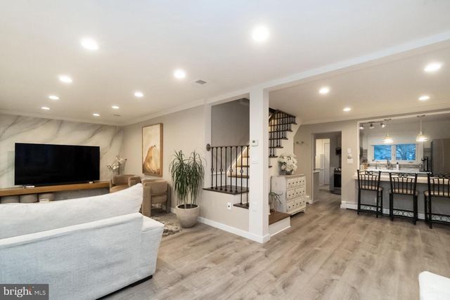 4108 OAKLAND RD, Bethlehem, PA 18020