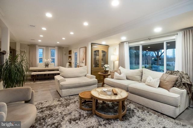 4108 OAKLAND RD, Bethlehem, PA 18020