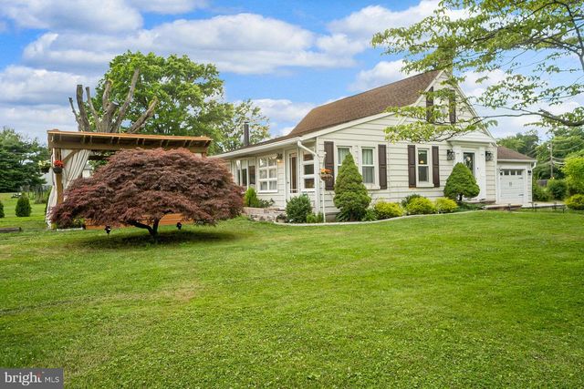 4108 OAKLAND RD, Bethlehem, PA 18020