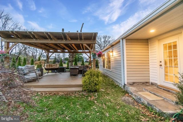 4108 OAKLAND RD, Bethlehem, PA 18020