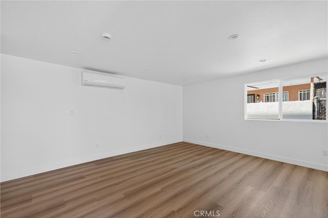 132 W 74th Street, Los Angeles, CA 90003