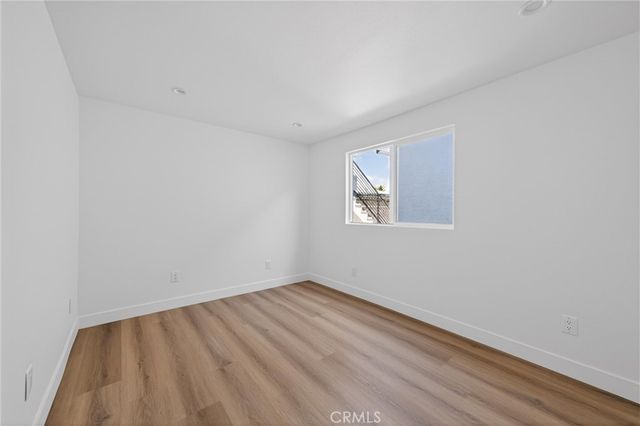 132 W 74th Street, Los Angeles, CA 90003