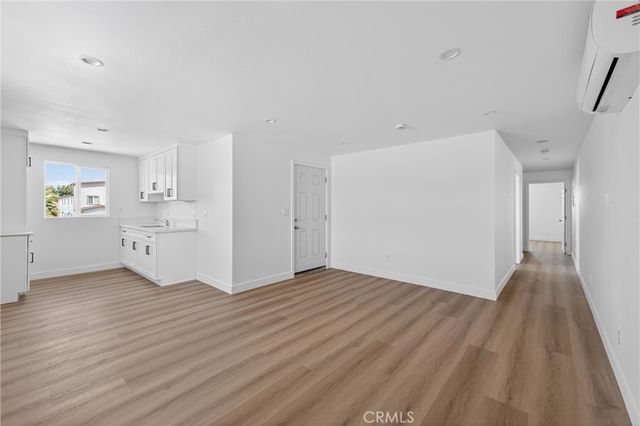 132 W 74th Street, Los Angeles, CA 90003