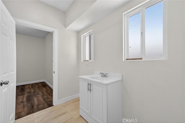 132 W 74th Street, Los Angeles, CA 90003