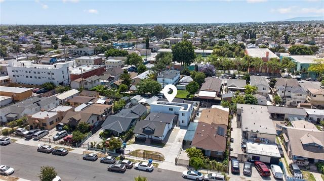 132 W 74th Street, Los Angeles, CA 90003