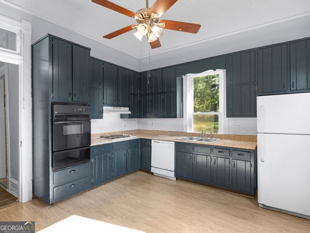 863 Jackson Street, Locust Grove, GA 30248
