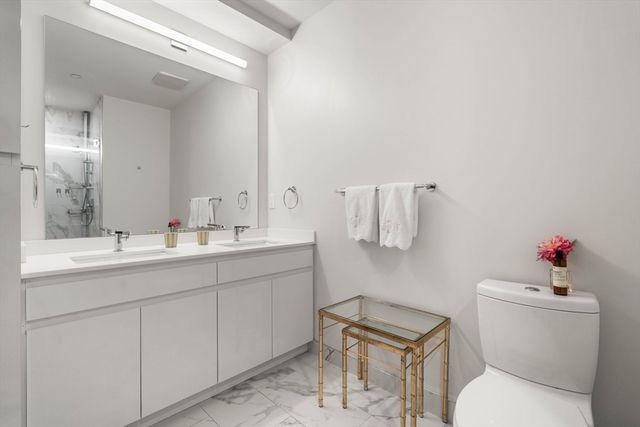 45 W 3rd St 205, Boston, MA 02127