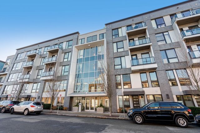 45 W 3rd St 205, Boston, MA 02127