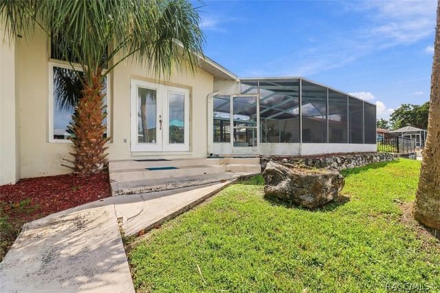 3840 N Calusa Point, Crystal River, FL 34428