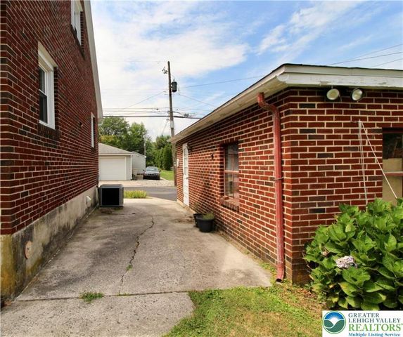 1512 North 25th Street, South Whitehall Twp, PA 18104