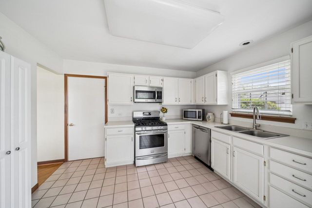 20826 W. Torrey Pines Lane, Plainfield, IL 60544
