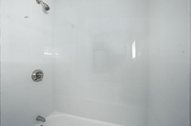85 Middle St, Fairhaven, MA 02719