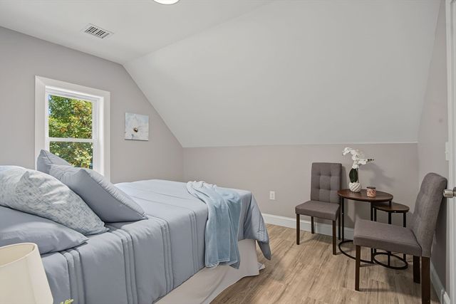 85 Middle St, Fairhaven, MA 02719