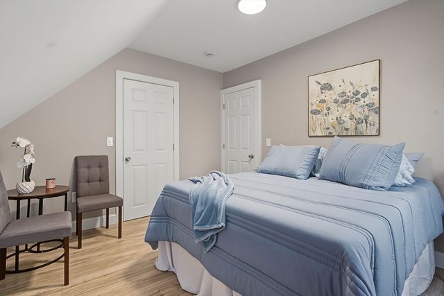 85 Middle St, Fairhaven, MA 02719