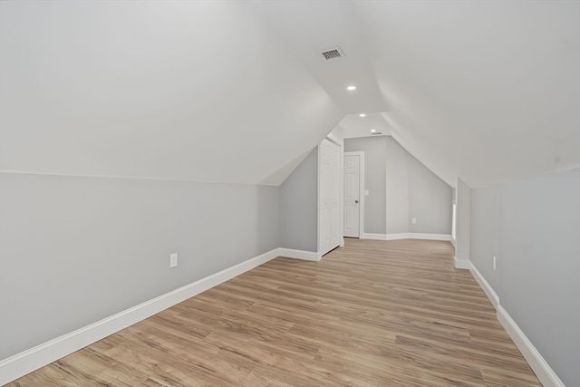 85 Middle St, Fairhaven, MA 02719