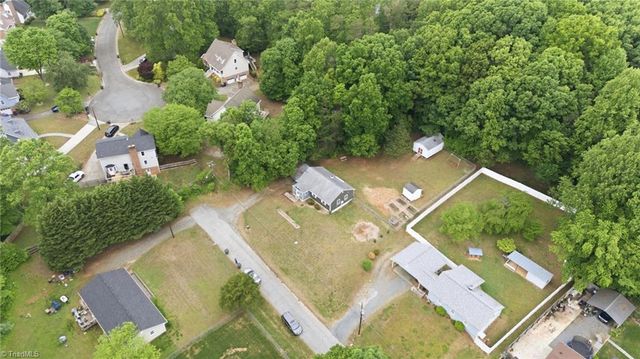 135 Pasadena Drive, Winston-salem, NC 27127