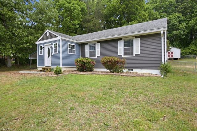135 Pasadena Drive, Winston-salem, NC 27127