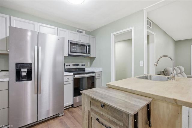 135 Pasadena Drive, Winston-salem, NC 27127