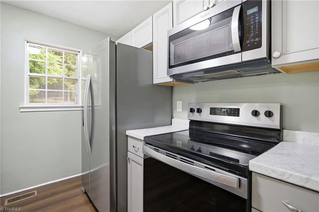 135 Pasadena Drive, Winston-salem, NC 27127