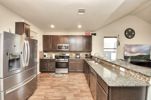 8227 Pastel Dawn Trace, Houston, TX 77049