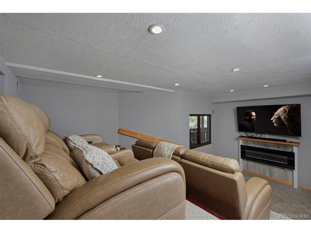 848 Golden Point Dr, Golden, CO 80401