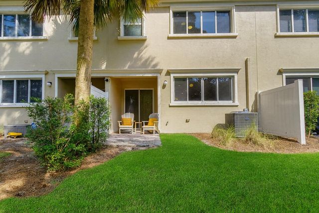 6120 SE Portofino Circle, Hobe Sound, FL 33455