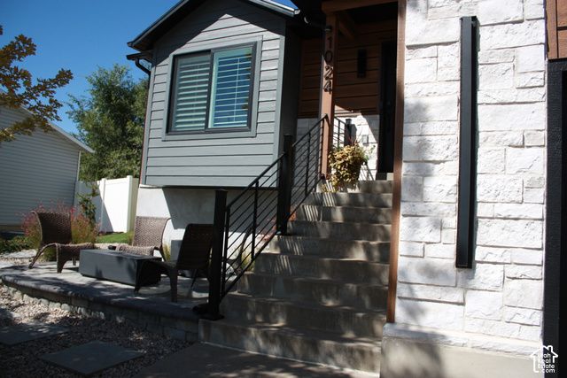 1024 E 5000 S, South Ogden, UT 84403