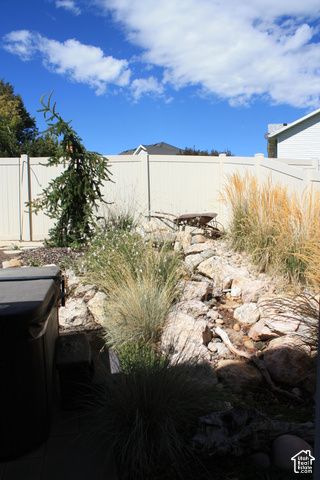 1024 E 5000 S, South Ogden, UT 84403