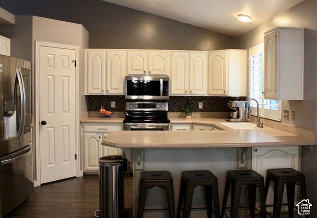 1024 E 5000 S, South Ogden, UT 84403