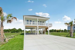 1339 Sapphire Palms Court, San Leon, TX 77539