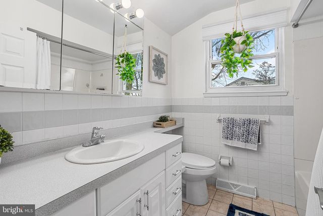 400 HARRISON AVE, West Berlin, NJ 08091