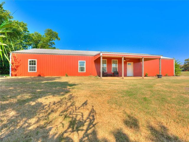 915 N Douglas Boulevard, Guthrie, OK 73044