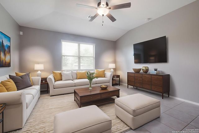 213 Stoeger Dr, New Braunfels, TX 78130