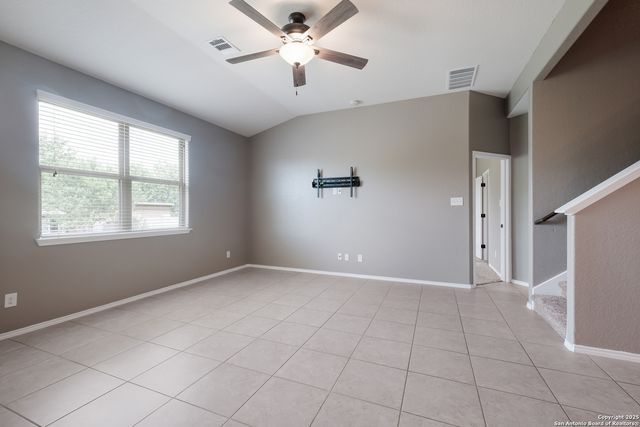 213 Stoeger Dr, New Braunfels, TX 78130
