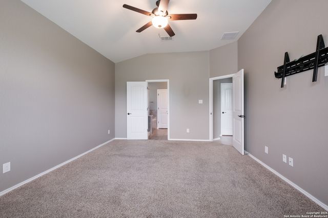 213 Stoeger Dr, New Braunfels, TX 78130