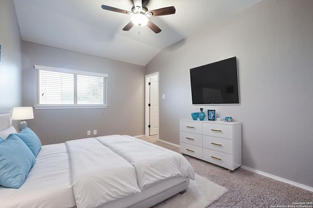 213 Stoeger Dr, New Braunfels, TX 78130