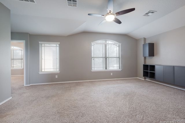 213 Stoeger Dr, New Braunfels, TX 78130