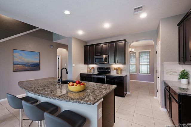 213 Stoeger Dr, New Braunfels, TX 78130