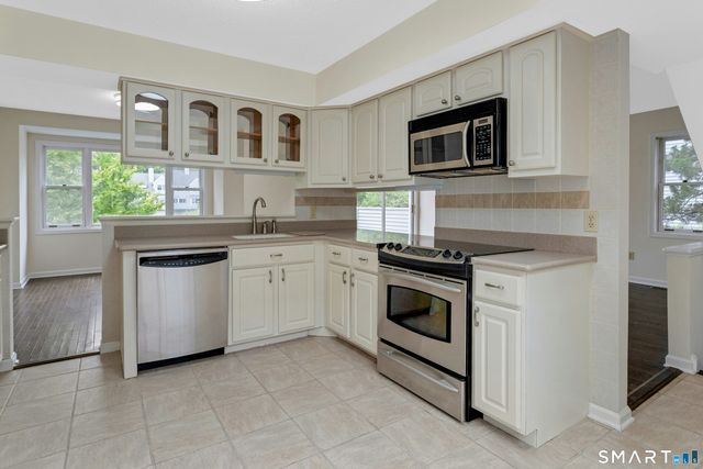 70 Wilton Crest 70, Wilton, CT 06897