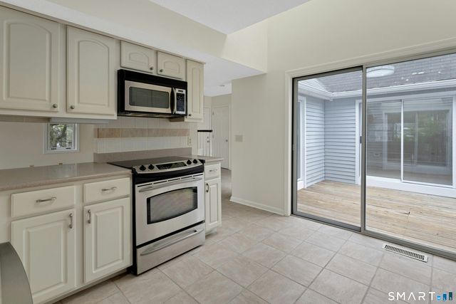 70 Wilton Crest 70, Wilton, CT 06897