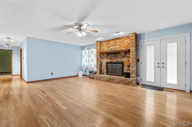 1029 Heatherwood Drive, O'fallon, IL 62269