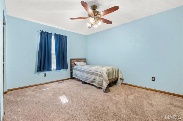 1029 Heatherwood Drive, O'fallon, IL 62269