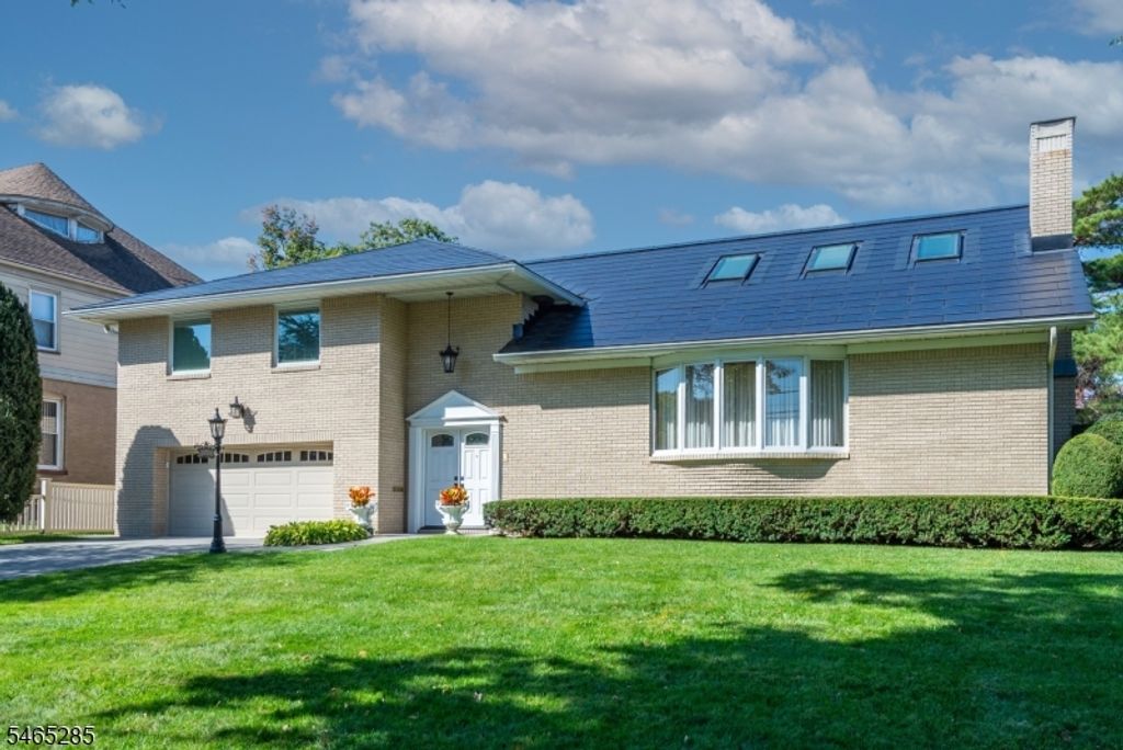 182 Ridge Rd, Rutherford Boro, NJ 07070 — exterior